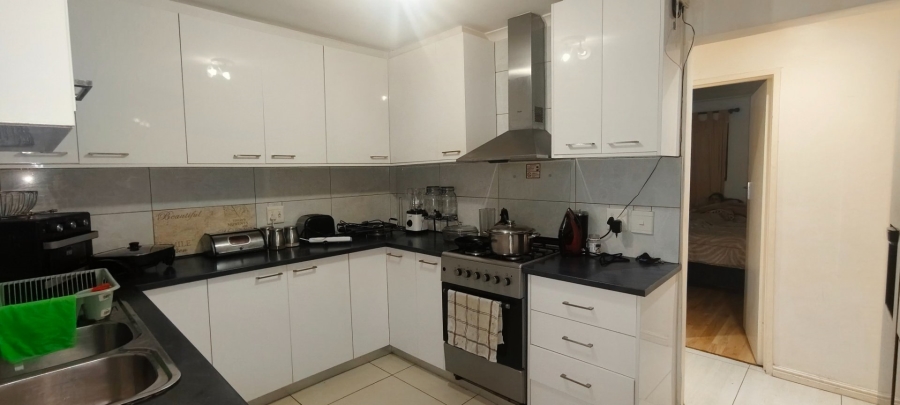 3 Bedroom Property for Sale in Strandfontein Village Western Cape